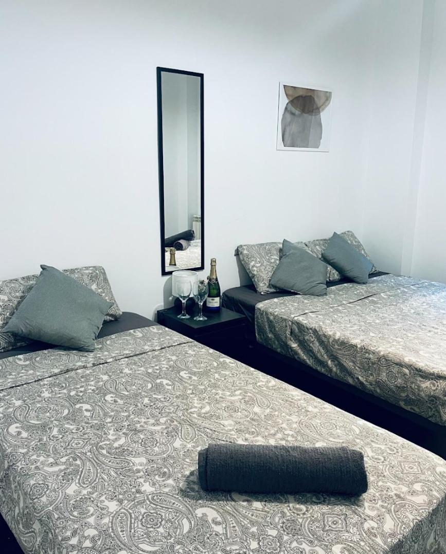 Bed and Breakfast Sepulveda R1 Барселона Экстерьер фото